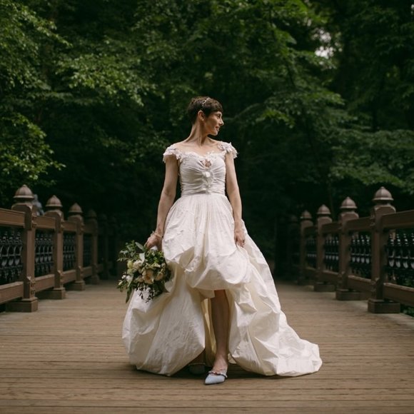 Oscar de la Renta Spring 2022 Look 7 - Picture 2 of 11